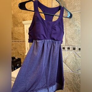 Lululemon top with built in bra